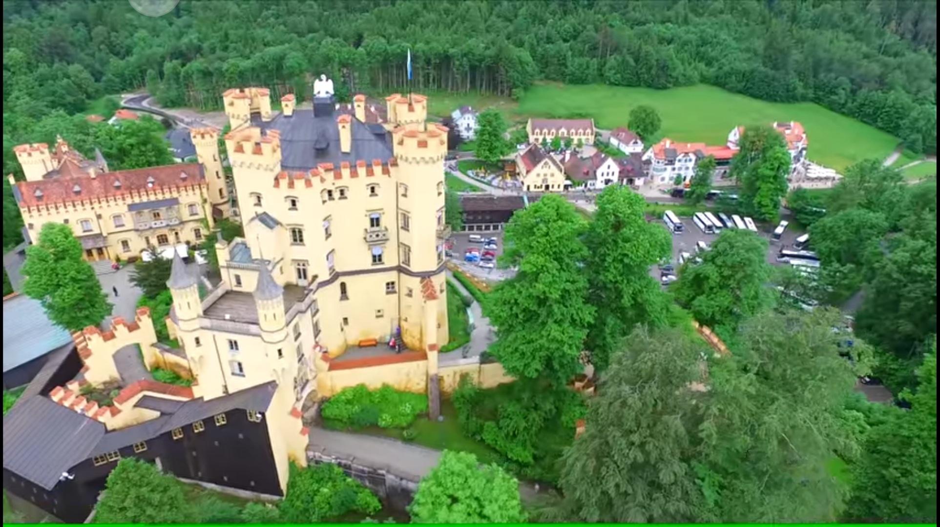 Фальцева покрівля замку Хоеншванґау