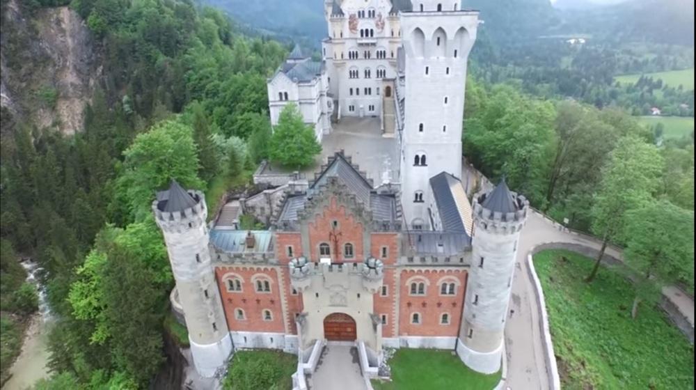 Замок Нойшванштайн