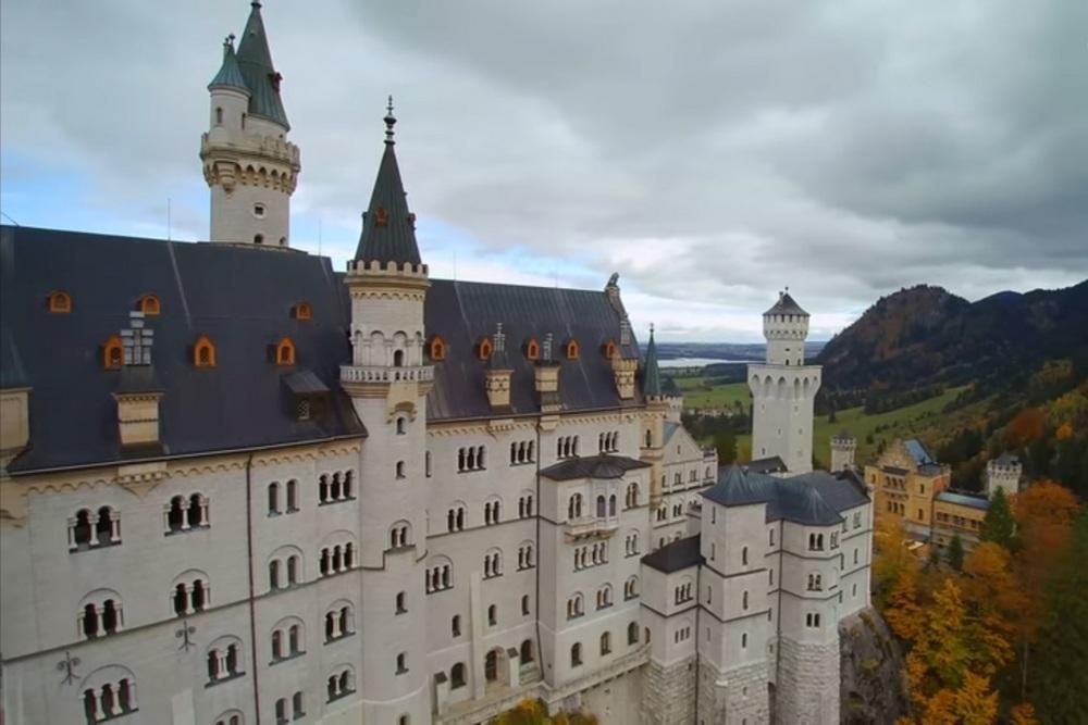 Замок Нойшванштайн