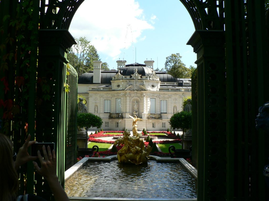 Замок Ліндергоф