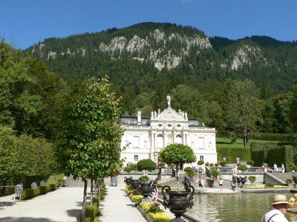 Замок Ліндергоф