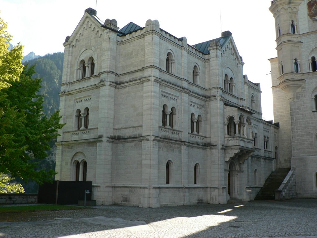 Замок Нойшванштайн